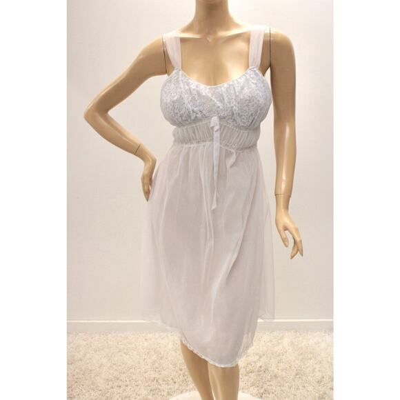 Vintage 1960s Charmode Nightie Nightgown sz 38 Nylon Fitted Bust Negligee Linger - Picture 1 of 12